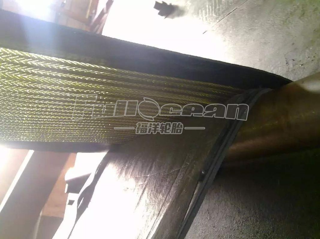 Extra wide conveyor belt